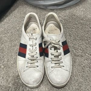 Gucci men’s ace sneakers red and blue
